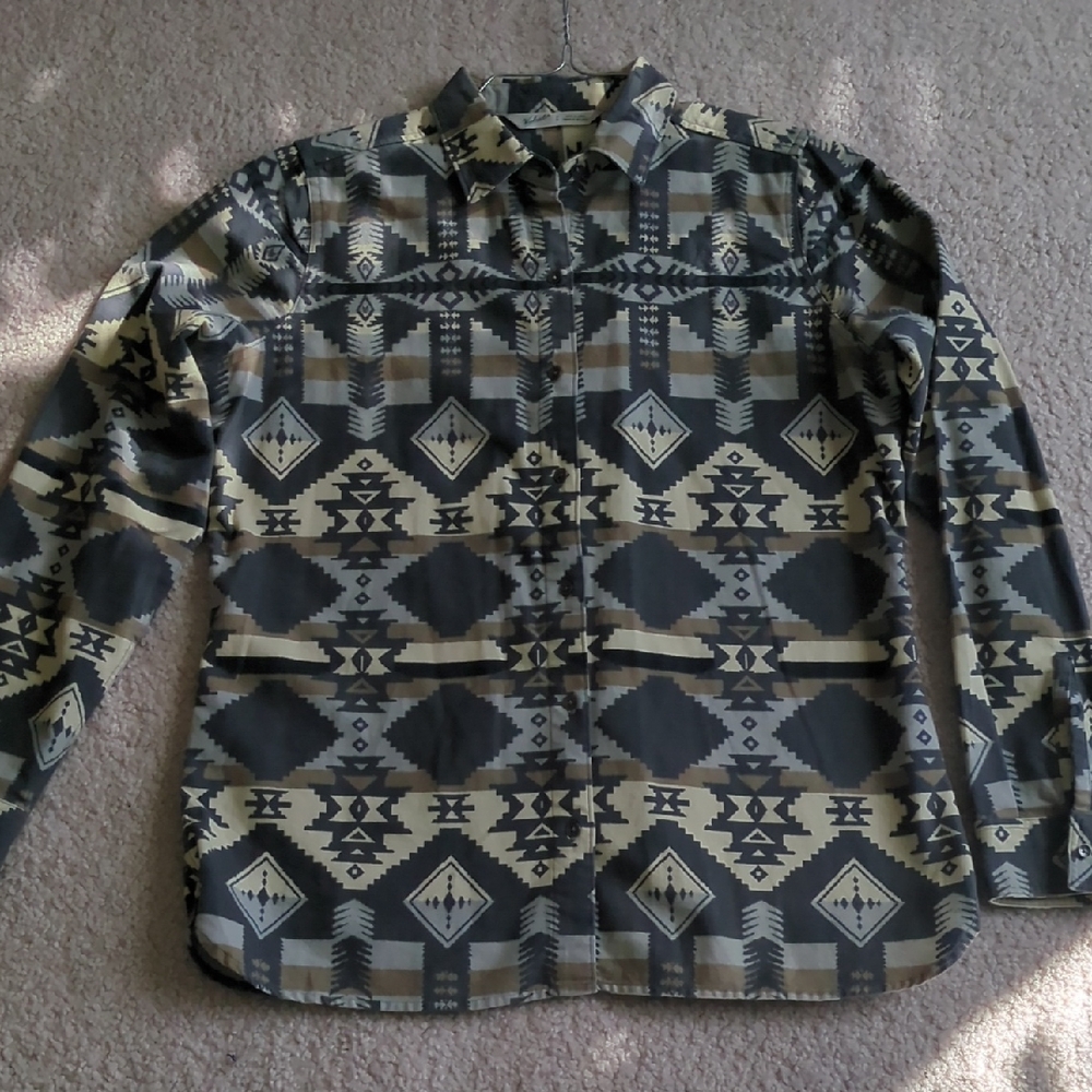 Vintage 90s Woolrich Aztec Print Button Down Medium